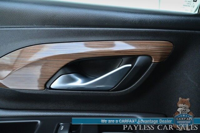 2020 GMC Terrain SLE / AWD / Auto Start / Power & Heated Cloth Seats / Apple CarPlay & Android Auto / Lane Departure & Collision Alert / Back Up Camera / Cruise Control / Power Liftgate / Keyless Entry & Start / Tow Pkg / 1-Owner Anchorage AK