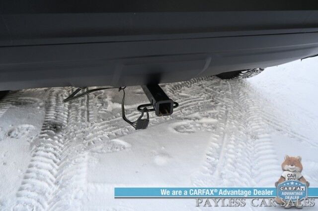 2020 GMC Terrain SLE / AWD / Auto Start / Power & Heated Cloth Seats / Bluetooth / Apple CarPlay & Android Auto / Lane Departure & Collision Alert / Back Up Camera / Cruise Control / Power Liftgate / Keyless Entry & Start / Tow Pkg / 1-Owner Anchorage AK