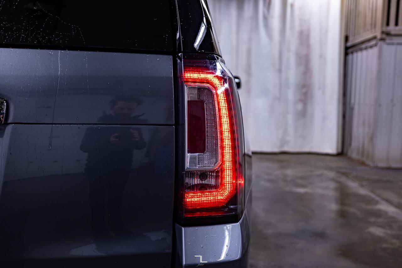 2020 GMC Yukon AWD Denali Leather Roof Nav BCam Red Deer AB