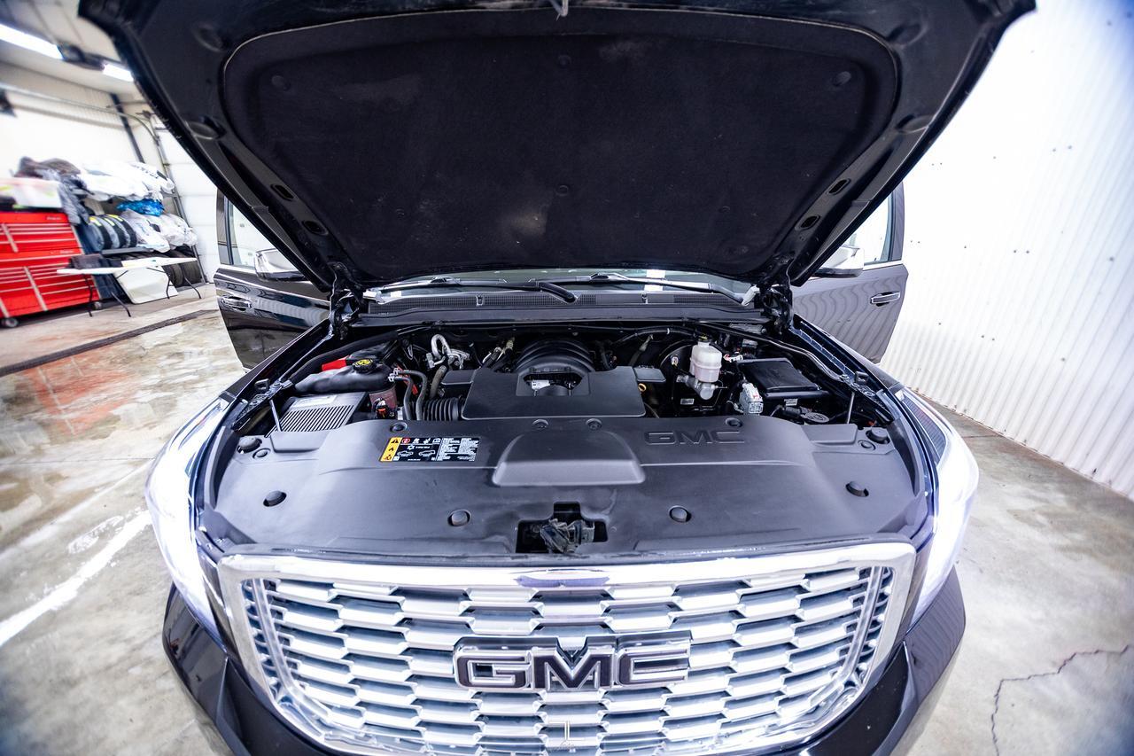 2020 GMC Yukon AWD Denali Leather Roof Nav DVD Red Deer AB