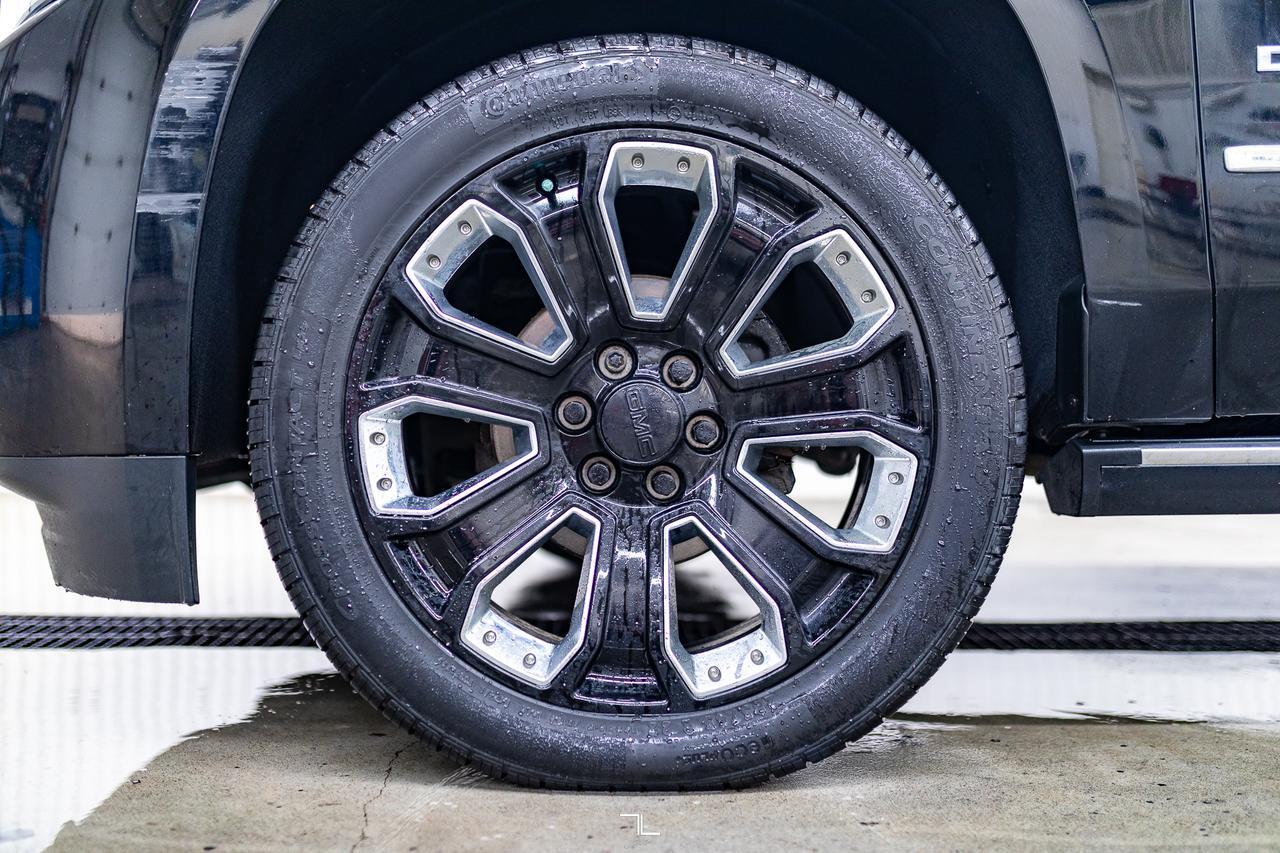 2020 GMC Yukon AWD Denali Leather Roof Nav DVD Red Deer AB