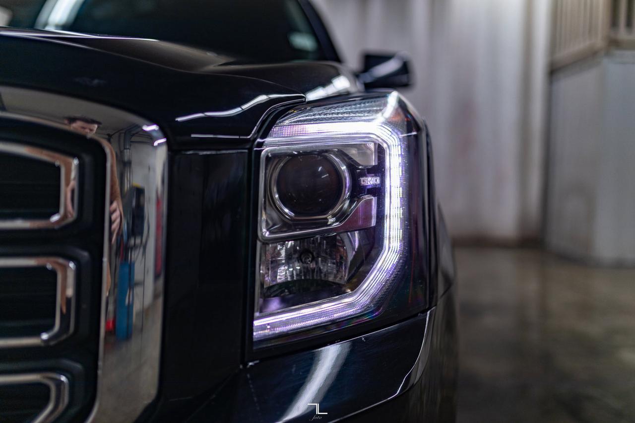 2020 GMC Yukon AWD SLE BCam 8 Passenger Red Deer AB