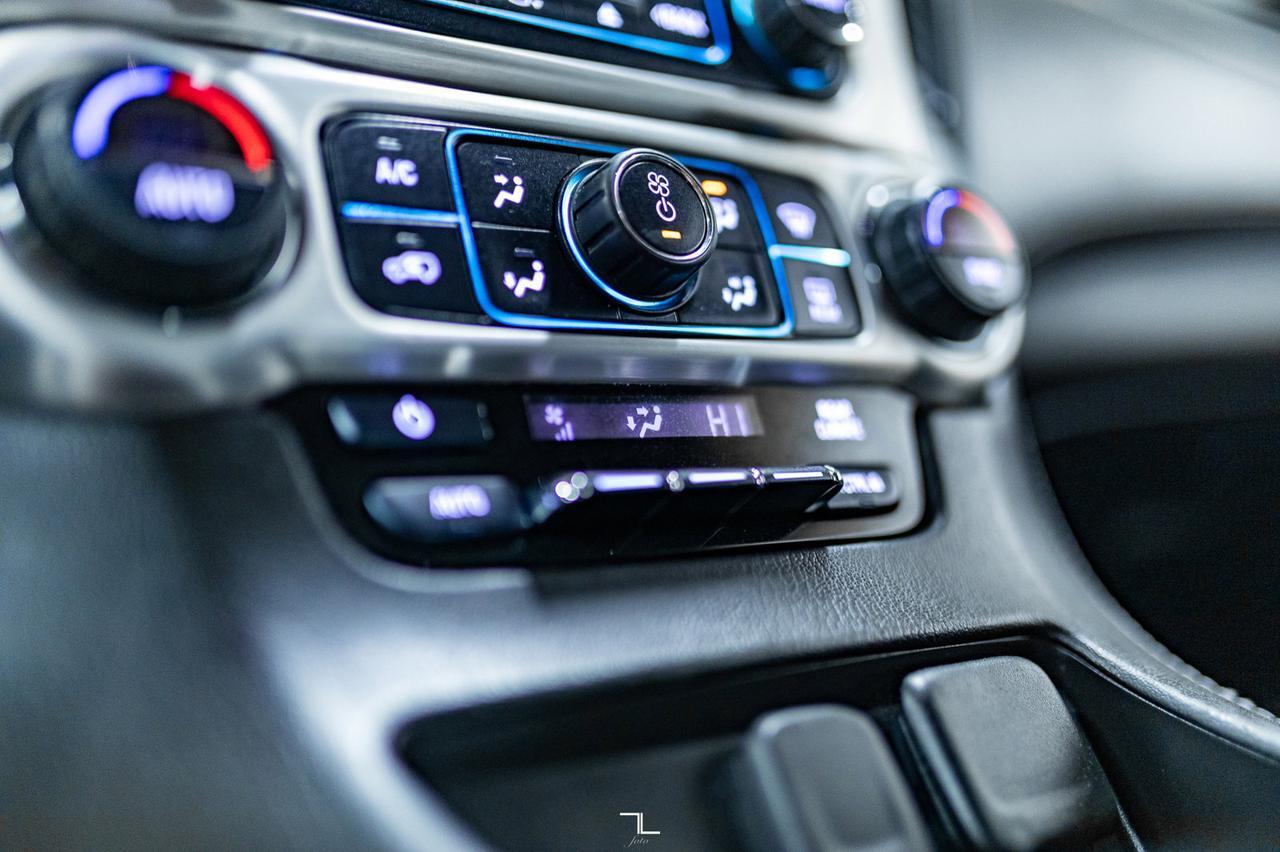 2020 GMC Yukon AWD SLE BCam 8 Passenger Red Deer AB