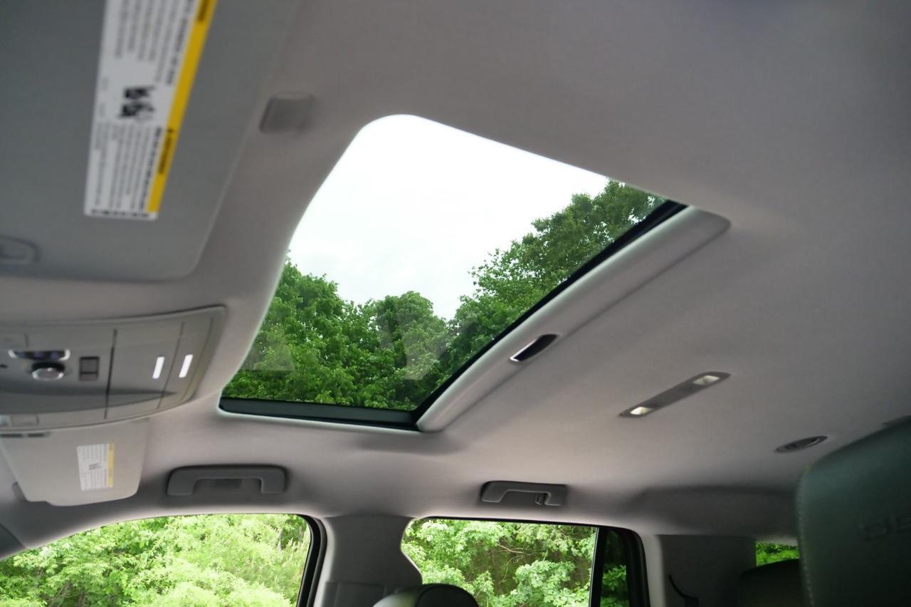 2020 GMC Yukon Denali 4WD / Third Row / 6.2L V8 / Cooled Seats! Lincolnton NC