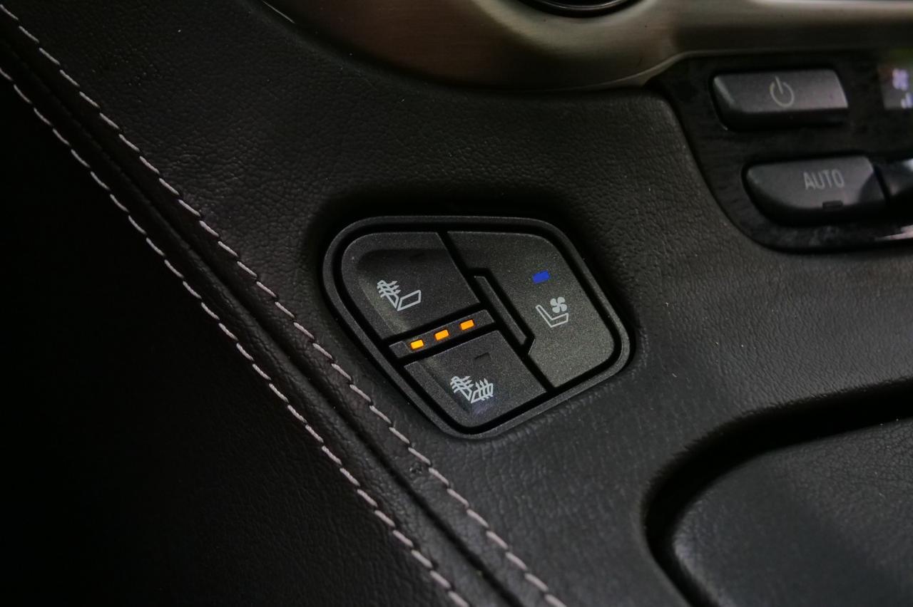 2020 GMC Yukon Denali 4WD / Third Row / 6.2L V8 / Cooled Seats! Lincolnton NC