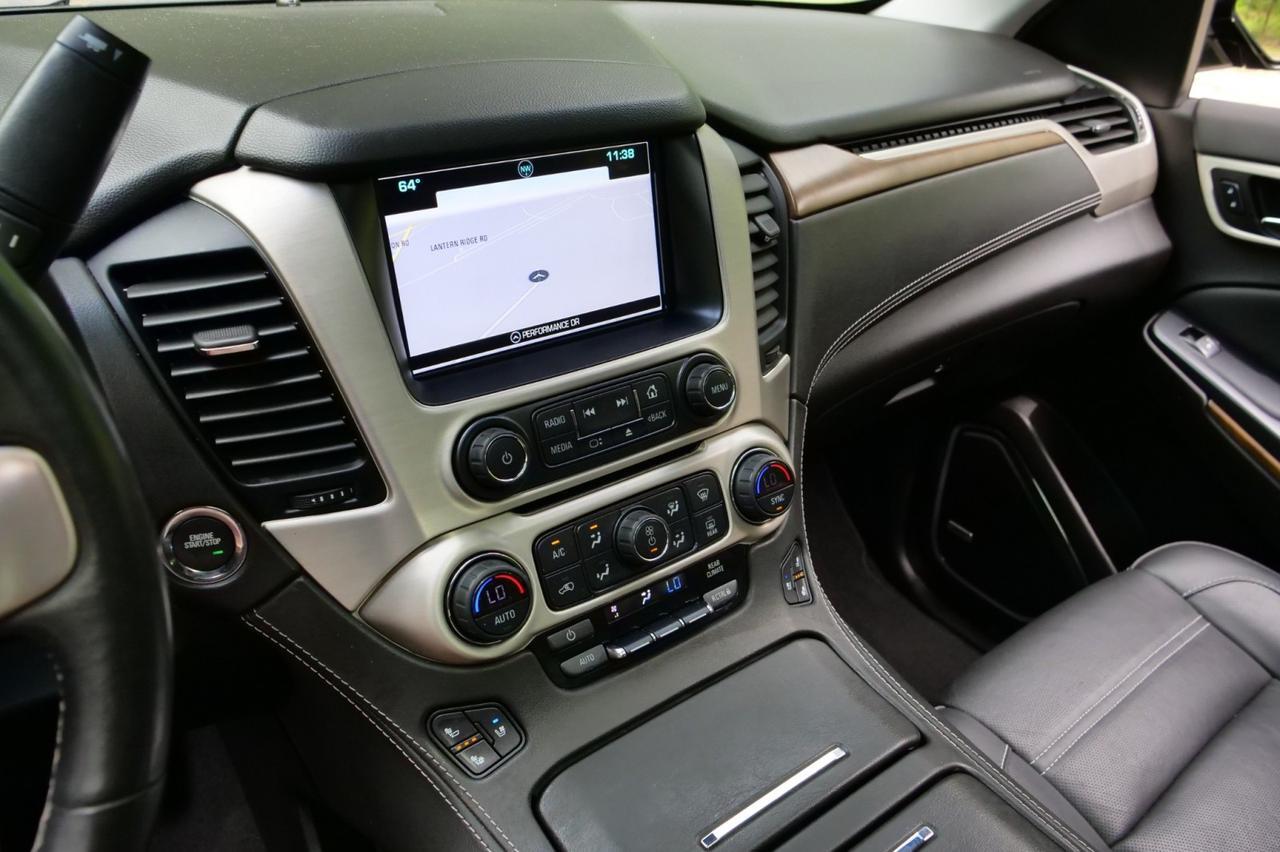 2020 GMC Yukon Denali 4WD / Third Row / 6.2L V8 / Cooled Seats! Lincolnton NC