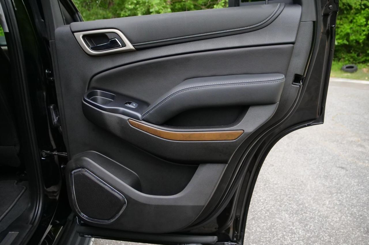 2020 GMC Yukon Denali 4WD / Third Row / 6.2L V8 / Cooled Seats! Lincolnton NC