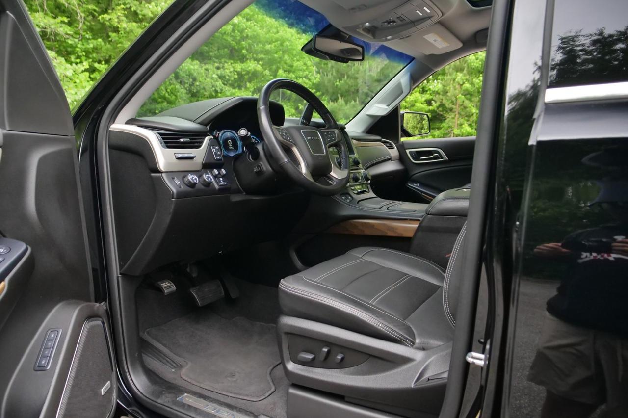 2020 GMC Yukon Denali 4WD / Third Row / 6.2L V8 / Cooled Seats! Lincolnton NC