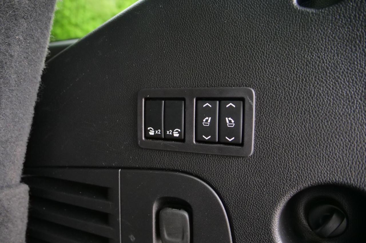 2020 GMC Yukon Denali 4WD / Third Row / 6.2L V8 / Cooled Seats! Lincolnton NC