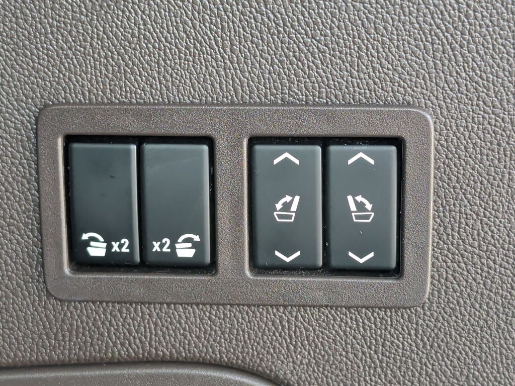 2020 GMC Yukon Denali Worcester MA