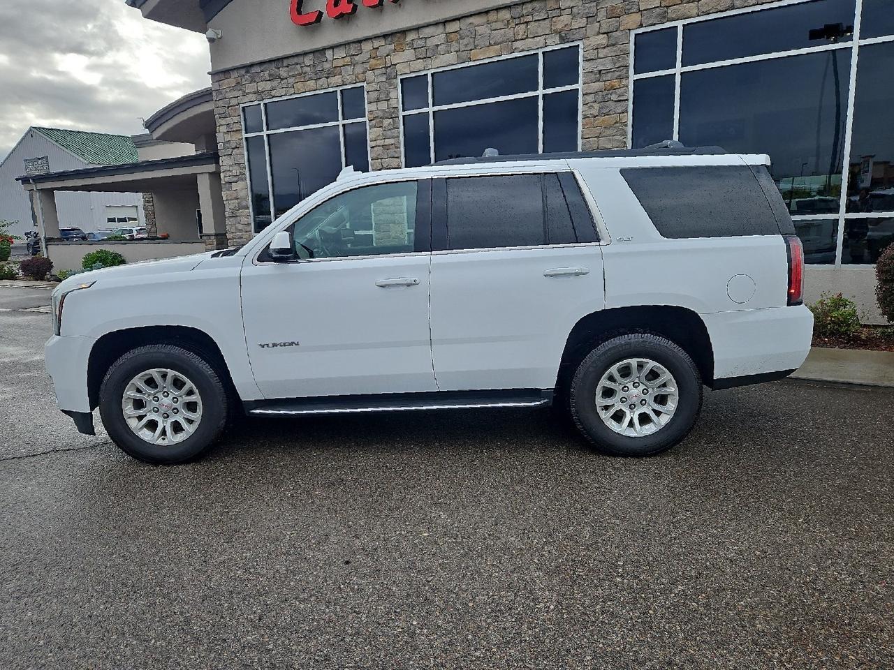 2020 Gmc Yukon SLT photo 2