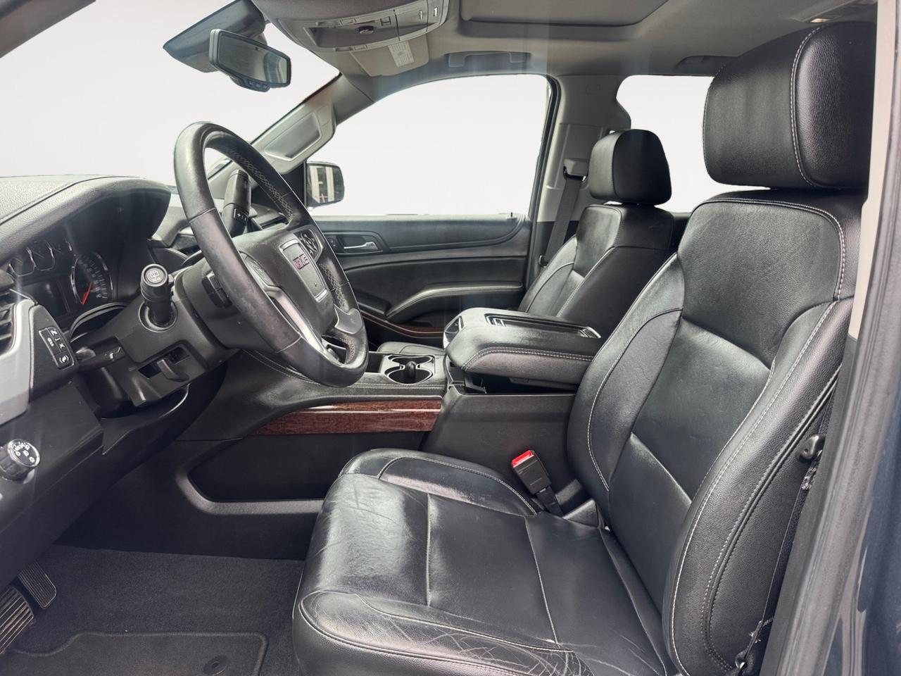 2020 GMC Yukon SLT STANDARD EDITION, HEATED SEATS, BOSE SPEAKERS, NAVIGATION, KEYLESS ENTRY, SUNROOF, ROOF RACKS, ONE OWNER VEHICLE, COME SEE WHY THIS COULD BE YOUR NEXT SUV TODAY!!! Norfolk VA