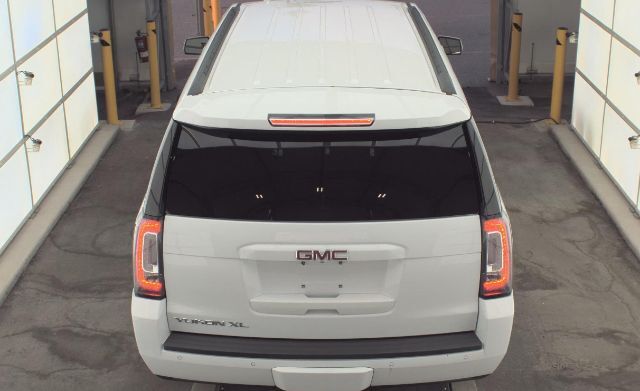 2020 GMC Yukon XL 2WD SLT
