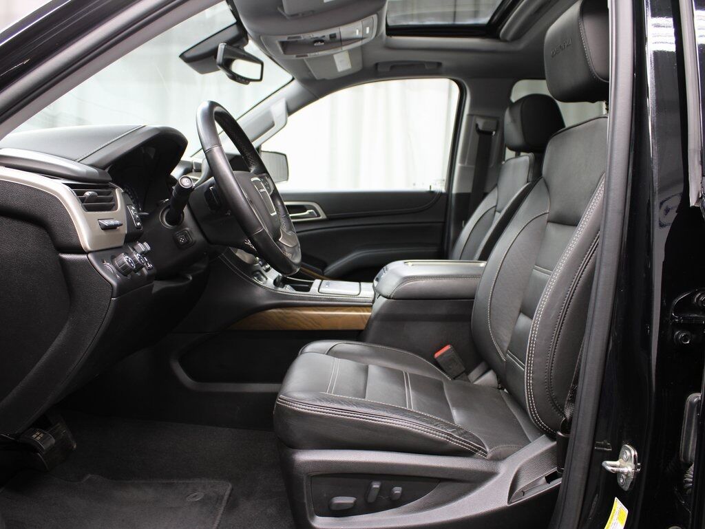 2020 GMC Yukon XL Denali 4WD 7 Passenger Fond du Lac WI