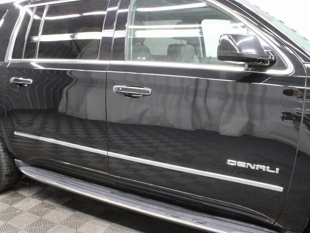 2020 GMC Yukon XL Denali 4WD 7 Passenger Fond du Lac WI