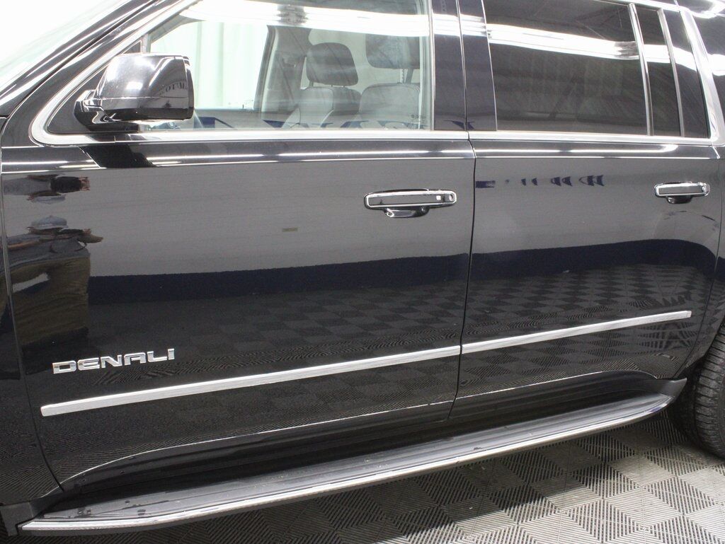 2020 GMC Yukon XL Denali 4WD 7 Passenger Fond du Lac WI