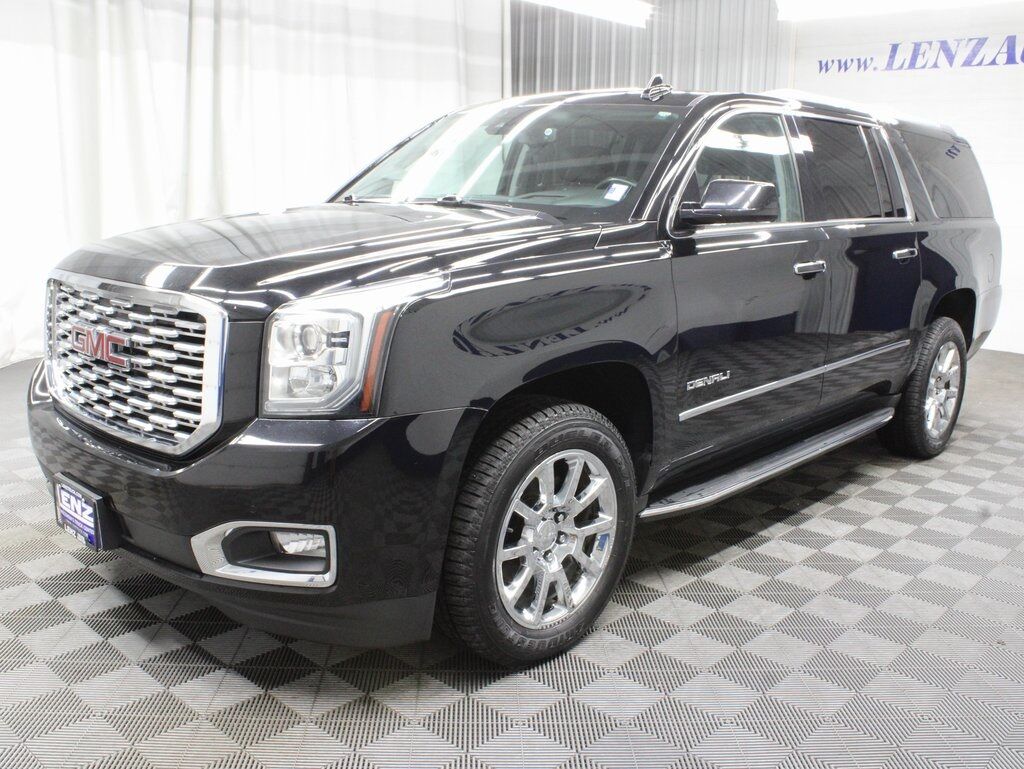 2020 GMC Yukon XL Denali 4WD 7 Passenger Fond du Lac WI