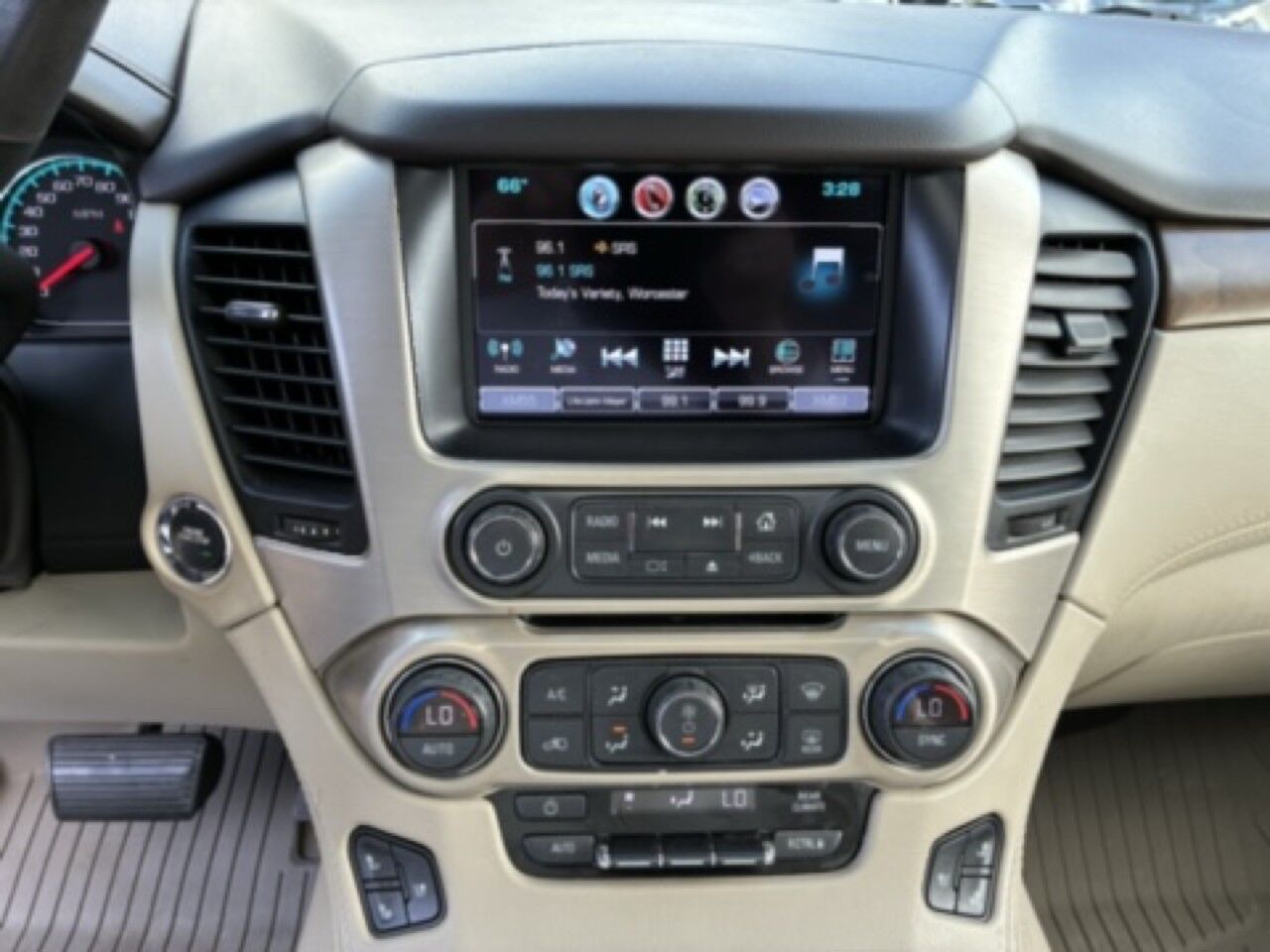 2020 GMC Yukon XL Denali Charlton MA