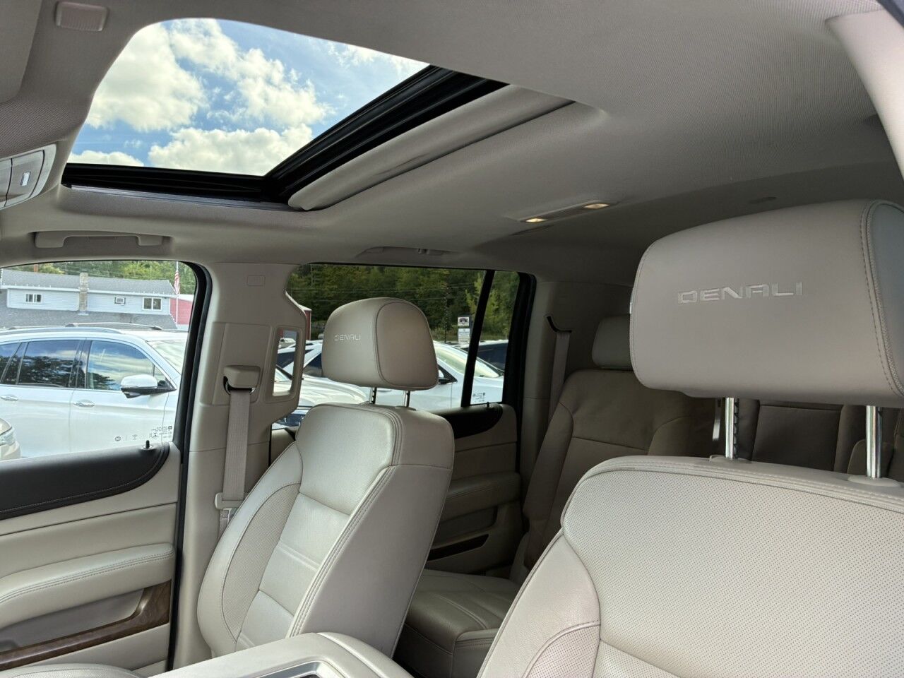 2020 GMC Yukon XL Denali Charlton MA