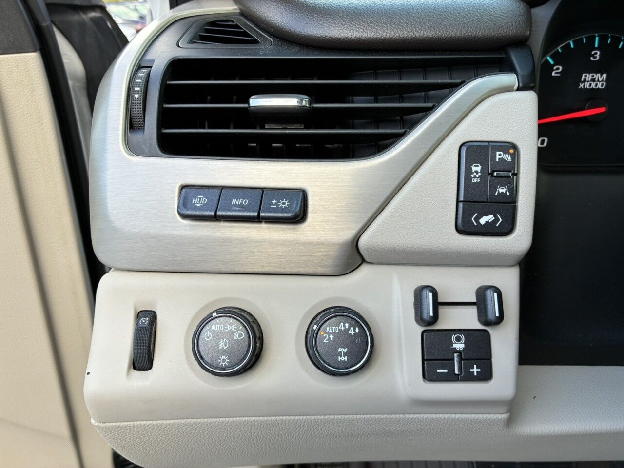 2020 GMC Yukon XL Denali Charlton MA