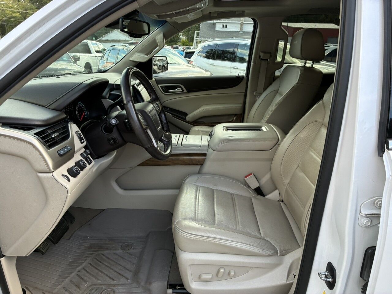 2020 GMC Yukon XL Denali Charlton MA