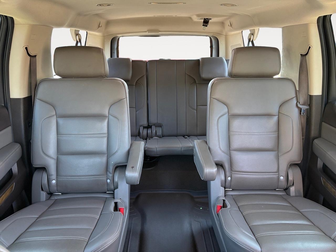 2020 GMC Yukon XL Denali, POWER RUNNING BOARDS, SUNROOF, BLIND SPOT ALERT, HANDS FREE LIFTGATE, HEADS-UP DISPLAY, POWER 3RD ROW, HEATED FRONT & REAR SEATS, APPLE CARPLAY/ANDROID AUTO, AUTO START/STOP, TOW PACKAGE, YUKON HAVE IT ALL! Virginia Beach VA