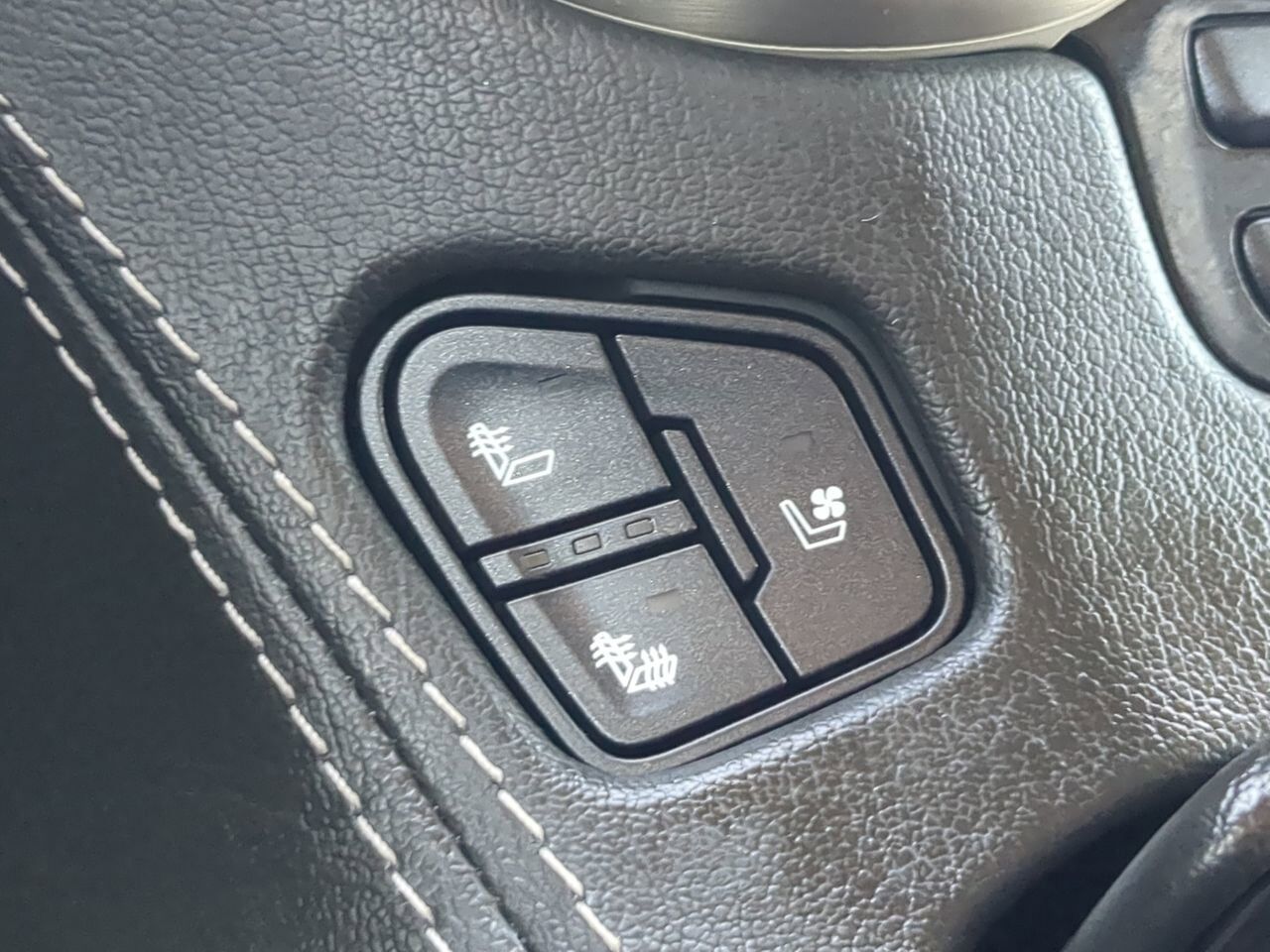 2020 GMC Yukon XL Denali Winder GA