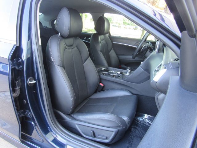 2020 Genesis G70 2.0T Plano TX