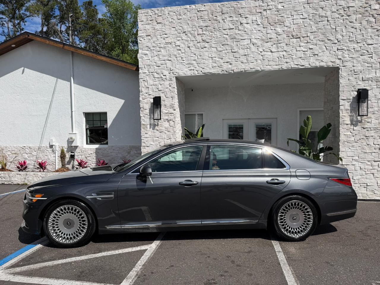 2020 Genesis G90 3.3T Premium AWD