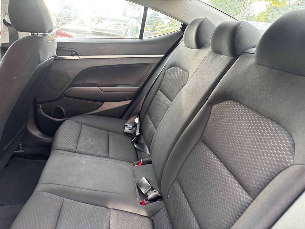2020 HYUNDAI ELANTRA SE Des Moines WA