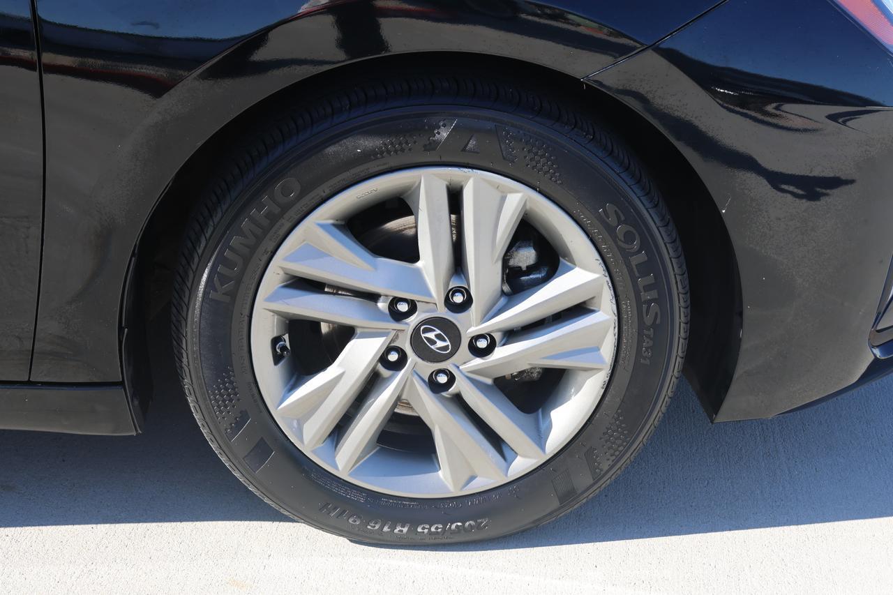 2020 HYUNDAI ELANTRA SEL BLACK at G Motors