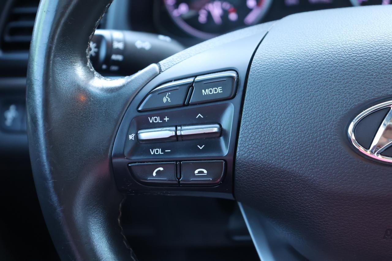 2020 HYUNDAI ELANTRA SEL BLACK at G Motors