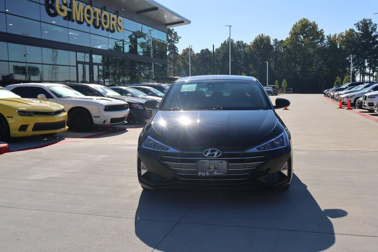 2020 HYUNDAI ELANTRA SEL BLACK at G Motors