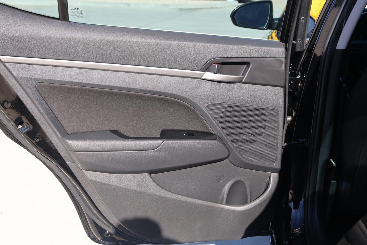 2020 HYUNDAI ELANTRA SEL BLACK at G Motors