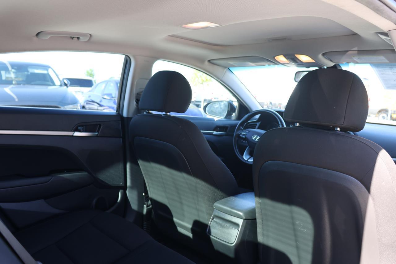 2020 HYUNDAI ELANTRA SEL BLACK at G Motors