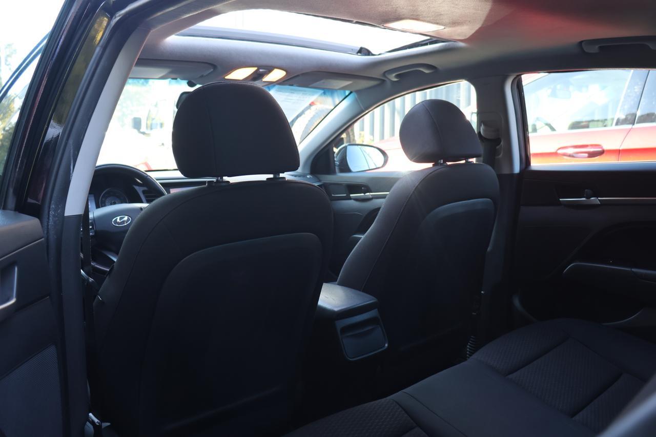 2020 HYUNDAI ELANTRA SEL BLACK at G Motors