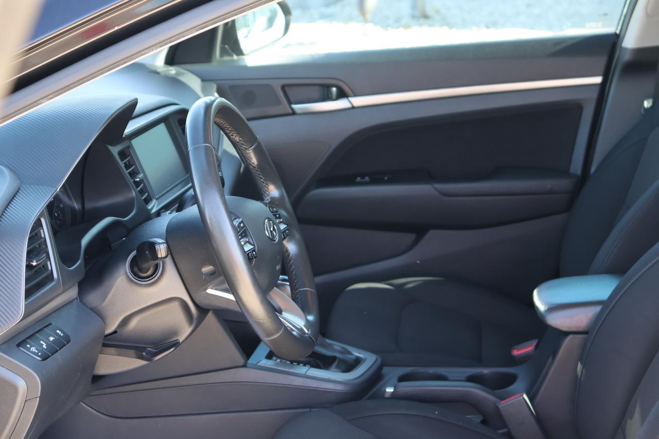 2020 HYUNDAI ELANTRA SEL BLACK at G Motors
