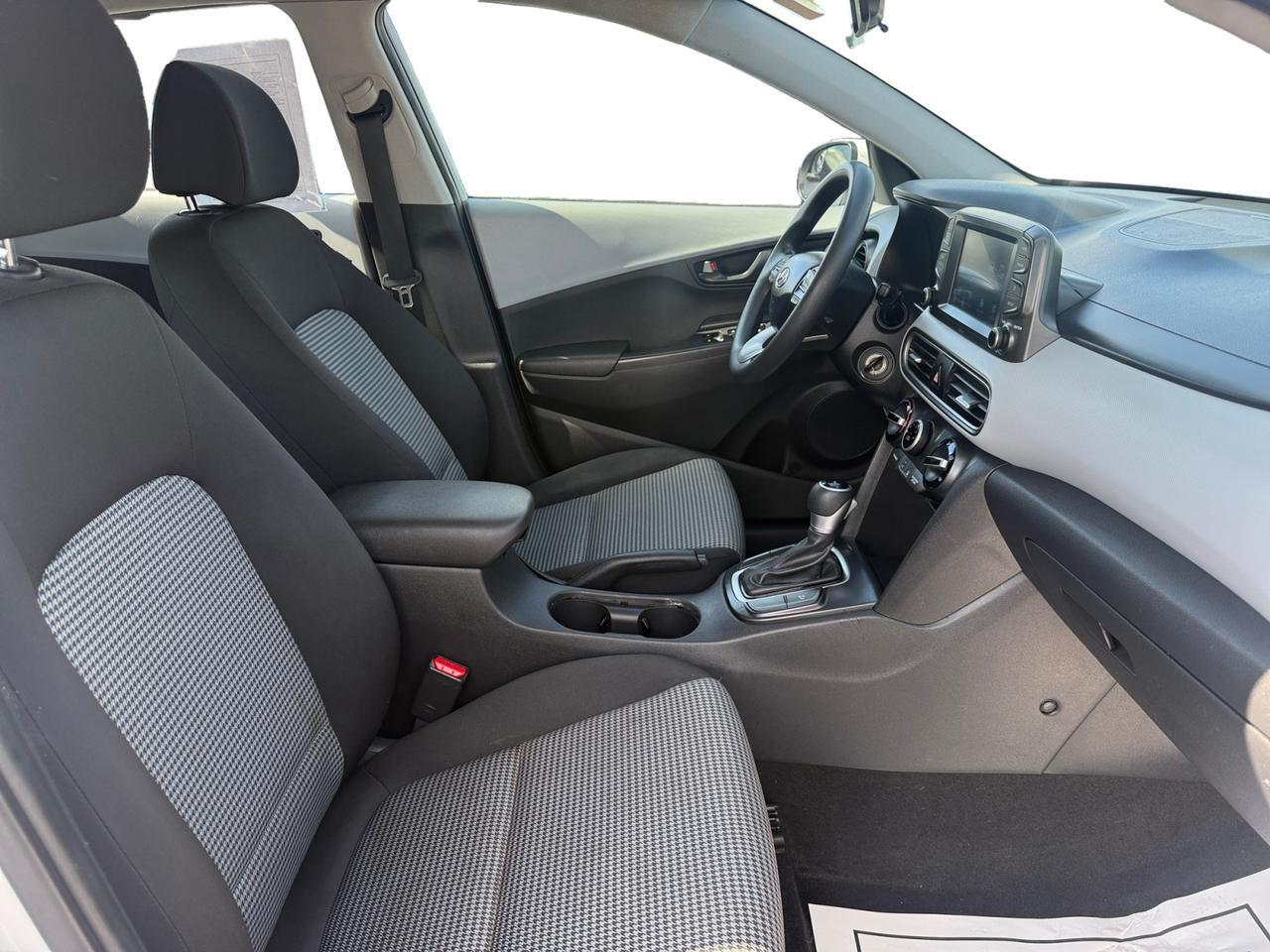 2020 HYUNDAI KONA SE Kansas City MO