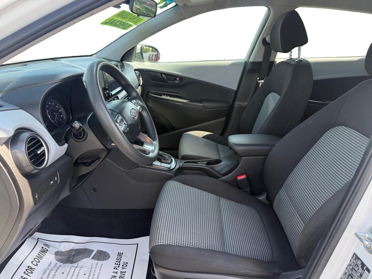 2020 HYUNDAI KONA SE Kansas City MO