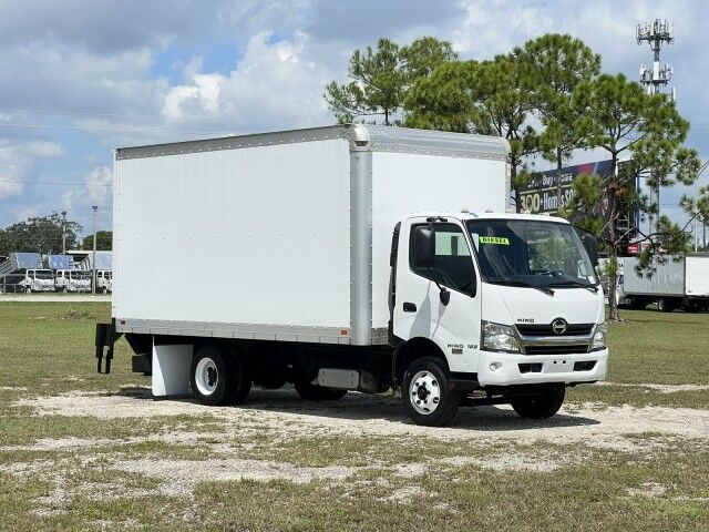 2020 Hino 155 16&apos; Dry Box Truck with 2,000 lbs. Lift Gate Homestead FL