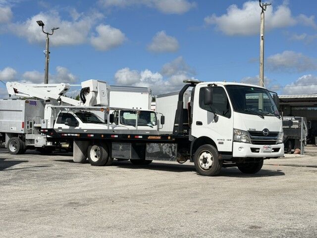 2020 Hino 195 22' Jerr-Dan Rollback Car Carrier Sharkbed Truck