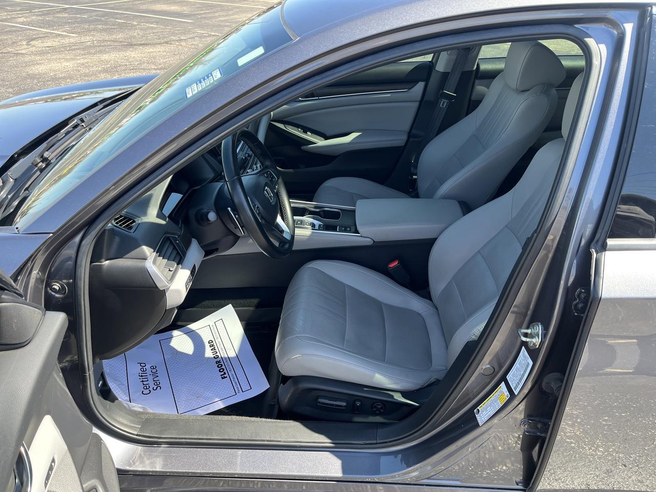 2020 Honda Accord Sedan Touring 2.0T w/Sunroof Nav HtdCldMemLthr Saukville WI
