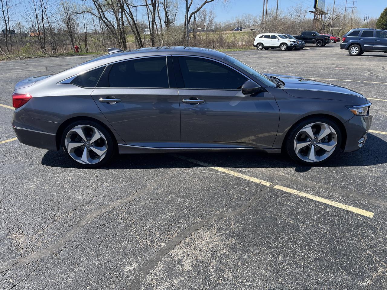 2020 Honda Accord Sedan Touring 2.0T w/Sunroof Nav HtdCldMemLthr Saukville WI