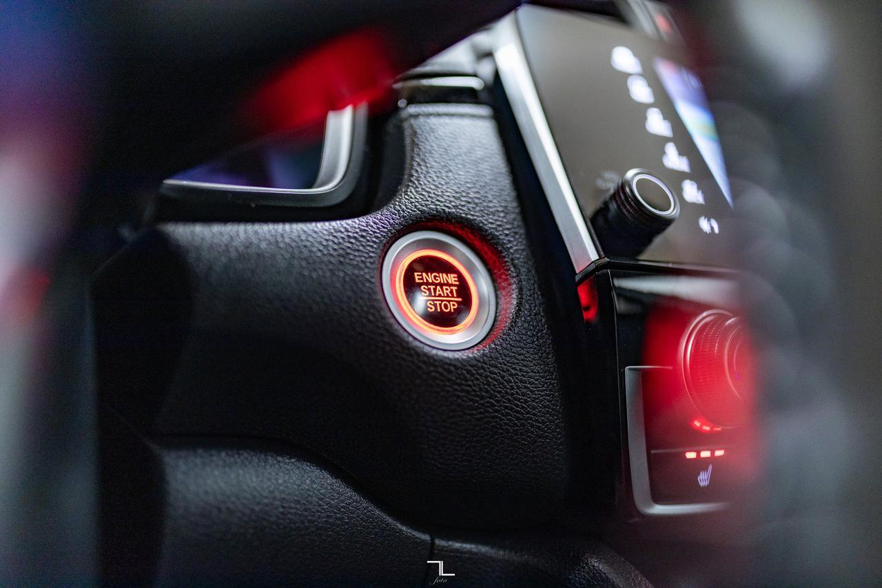 2020 Honda CR-V AWD Touring Leather Roof Nav BCam Red Deer AB