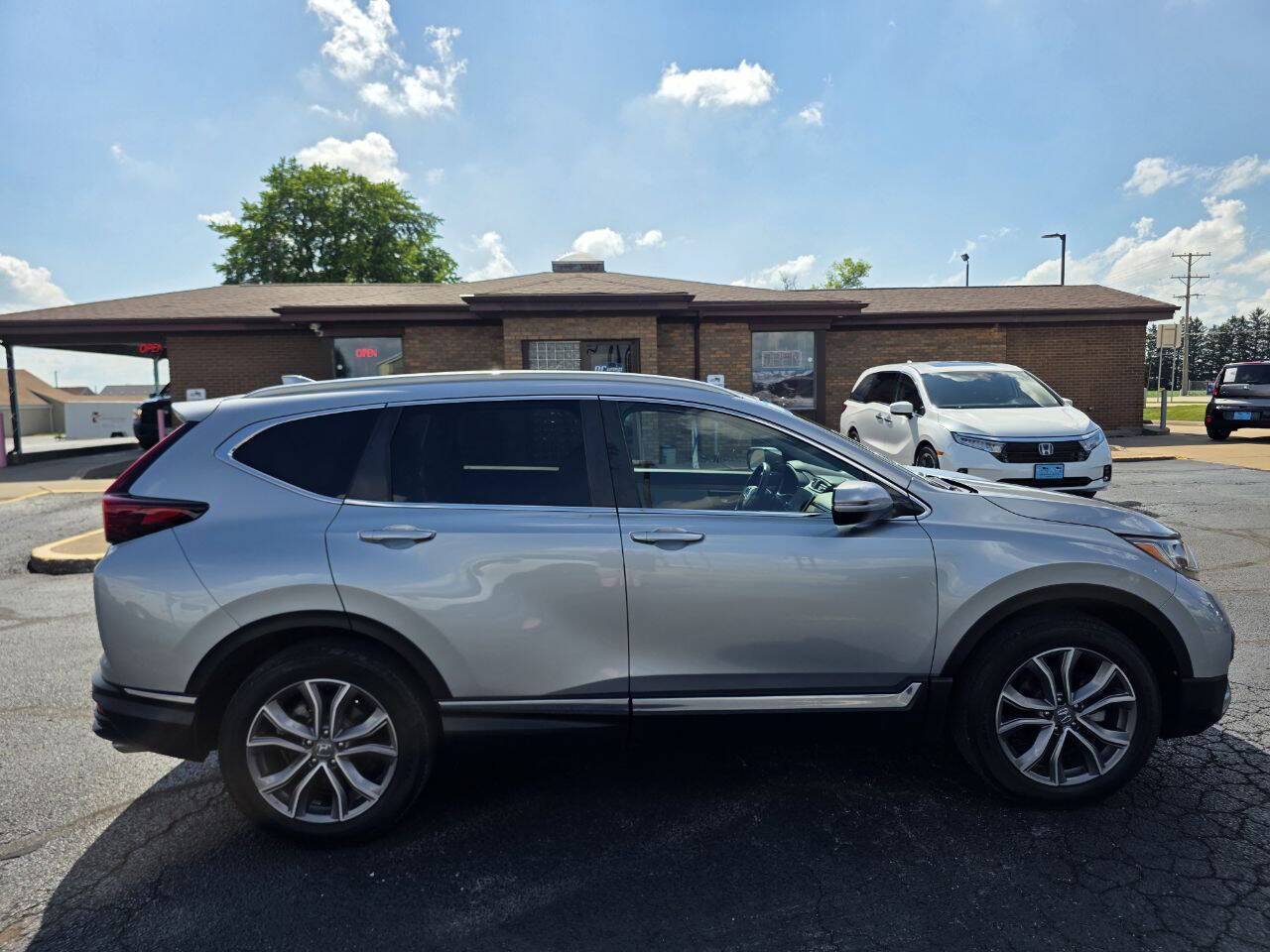 2020 Honda CR-V Touring AWD 4dr SUV Eldridge IA