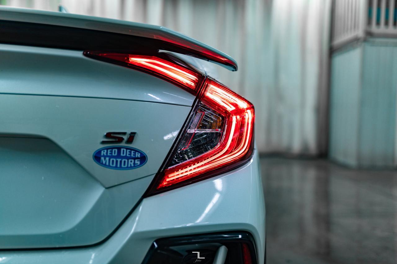 2020 Honda Civic SI Sedan Manual Nav Roof BCam Red Deer AB