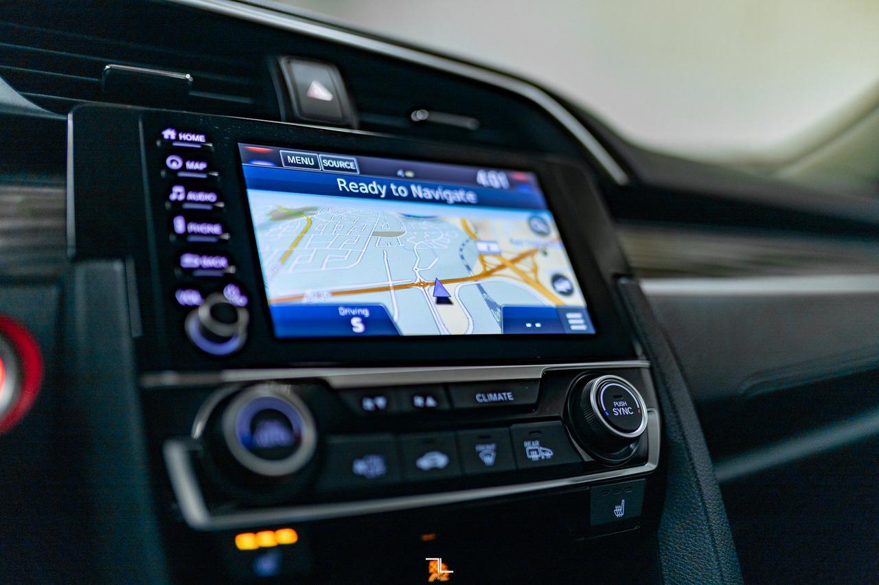 2020 Honda Civic Touring Leather Roof Nav BCam Red Deer AB