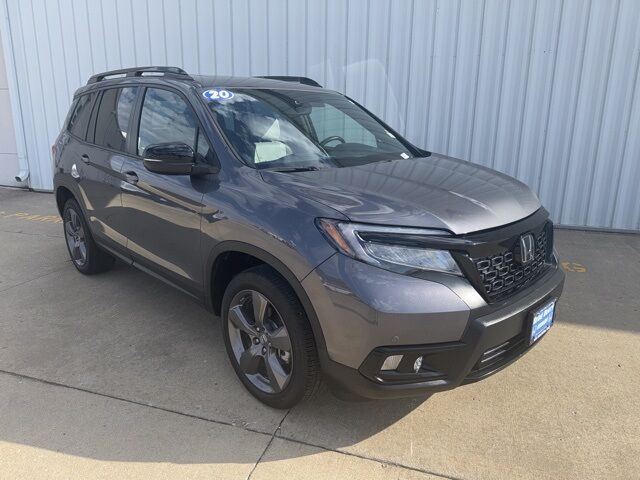 2020 Honda Passport Touring photo 2