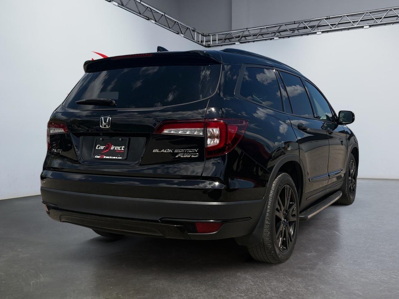 2020 Honda Pilot Black Edition, RUNNING BOARDS, TOW PACKAGE, 3RD ROW SEATS, CAPTAINS CHAIRS, DVD ENTERTAINMENT, 360 BACKUP CAMERA, APPLE CARPLAY/ANDROID AUTO, PANORAMIC MOONROOF, HEATED & A/C SEATS, ROOF RACKS, POWER LIFTGATE, CLEAN CARFAX, BE READY IN THIS HONDA! Virginia Beach VA