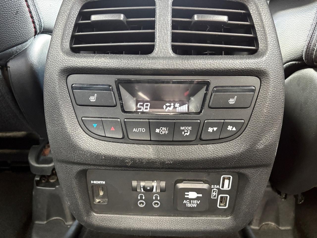 2020 Honda Pilot Black Edition, RUNNING BOARDS, TOW PACKAGE, 3RD ROW SEATS, CAPTAINS CHAIRS, DVD ENTERTAINMENT, 360 BACKUP CAMERA, APPLE CARPLAY/ANDROID AUTO, PANORAMIC MOONROOF, HEATED & A/C SEATS, ROOF RACKS, POWER LIFTGATE, CLEAN CARFAX, BE READY IN THIS HONDA! Virginia Beach VA